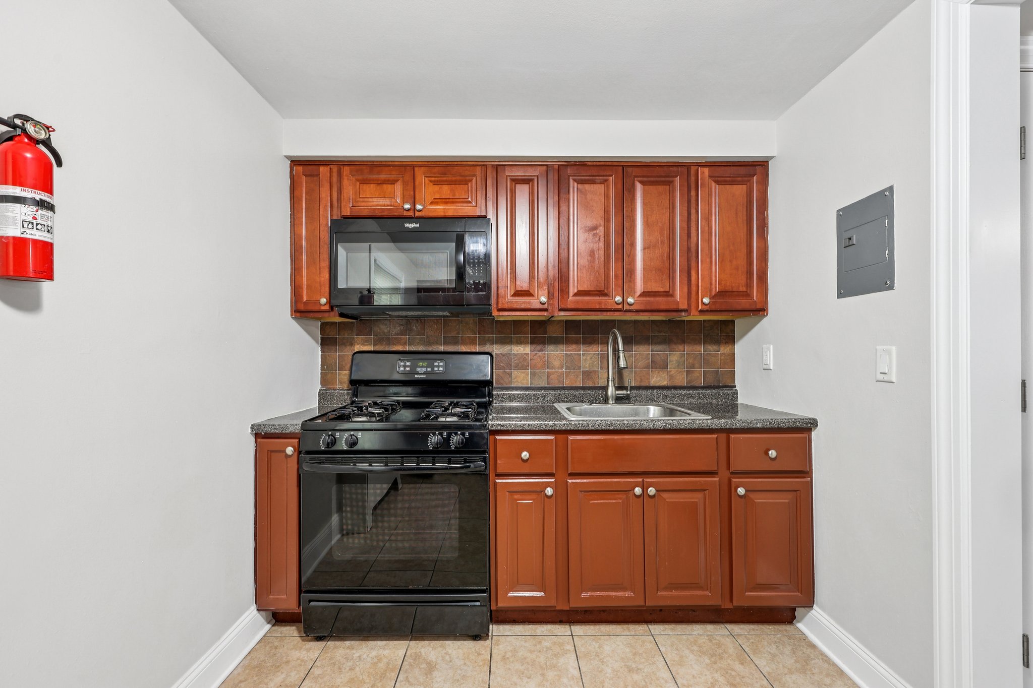 Gallery Photo 34